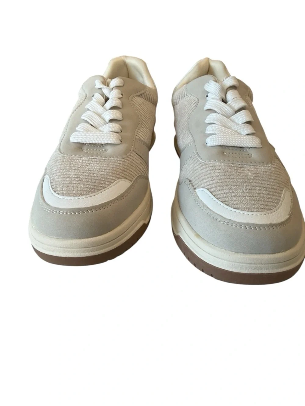 NEW DV by Dolce Vita Poncler Lace Up Sneakers Neutral Cream Casual Shoe Size 9